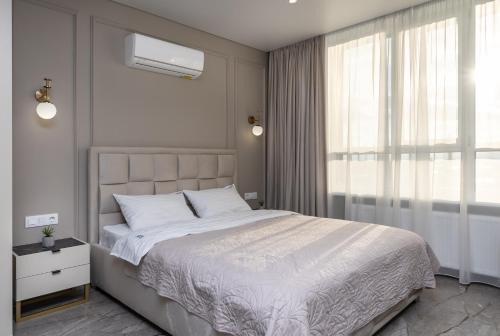Darnyckyj Apartment | Discover FlatRent Olympic Park: Family & Pet-Friendly Stay!