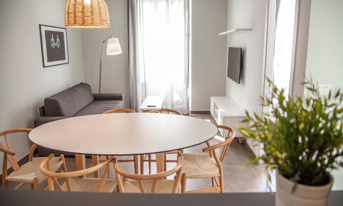 El Pilar Apartment | Pet-Friendly Flats Friends Soho Suites: 4-Star Comfort Awaits