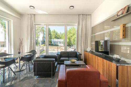 Heviz Apartment | Relax at Flavius Spa Residence: 4-Star Oceanview Retreat