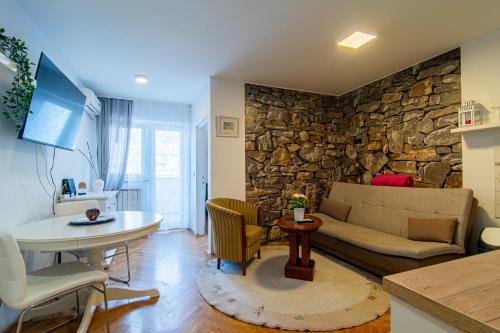 Zagreb Apartment | Convenient Self Check-In Hotel with Parking in Zagreb