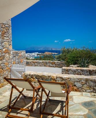 Karavostasis House | Flisvos: Oceanfront Retreat with 9.3/10 Guest Approval