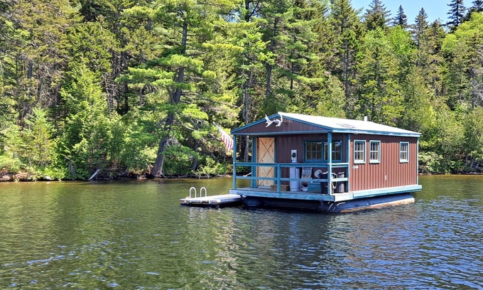 Greenville Junction Cabin | Floating Cabin on Moosehead Lake **veteran, first-responder, educator discounts*