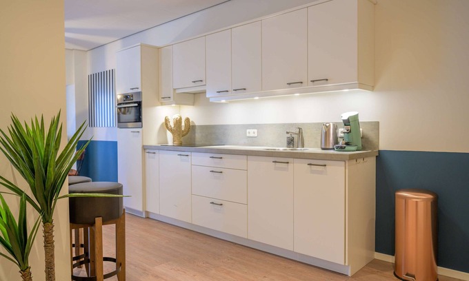 Binnenstad-Zuid Hotel | Discover Flonk Hotel Groningen Centre: Rated 8.6/10 with Breakfast