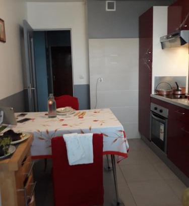La Faourette Apartment | Family-Friendly Flore: Your Ideal Retreat Awaits