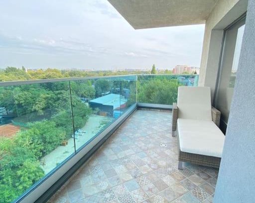Sector 2 Apartment | Discover Floreasca Parc View Gem: 4-Star Oceanfront Retreat