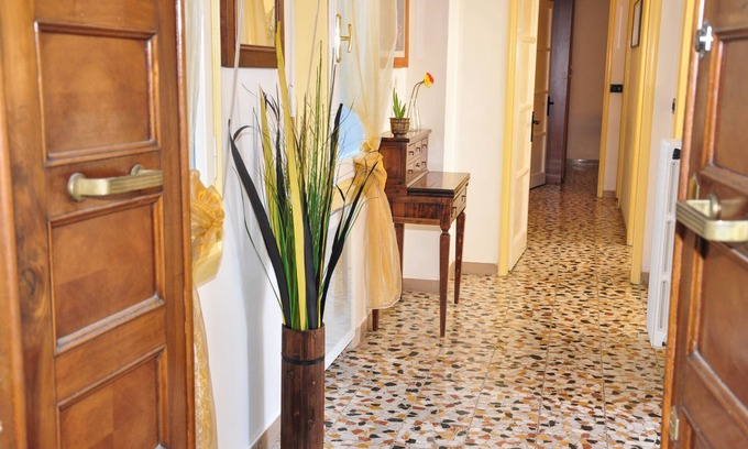 San Giovanni Apartment | Explore Florence: Exceptional Stay with Breakfast & Accessibility