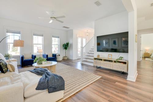Miramar Beach House | Beachside Florida Home with Grill, Pool Table & Top Reviews