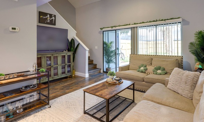 North Beach House | Cozy Florida Retreat with Patio, Close to Beaches & Boating