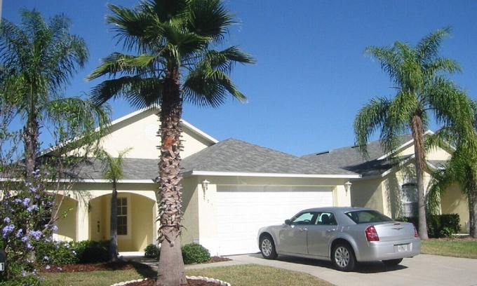 Bridgewater Crossing Villa | Florida Villa: Poolside Retreat Just 15 Mins from Disney