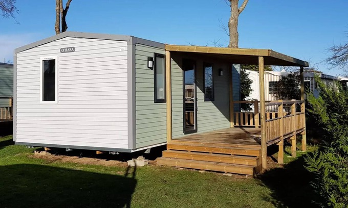 Tregunc House | Reconnect at Campsite Flower Domaine de Pendruc with Ocean Views