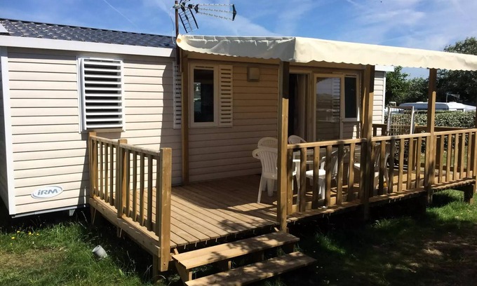 Kerroch House | Family-Friendly Campsite Flower with Oceanfront & Pool