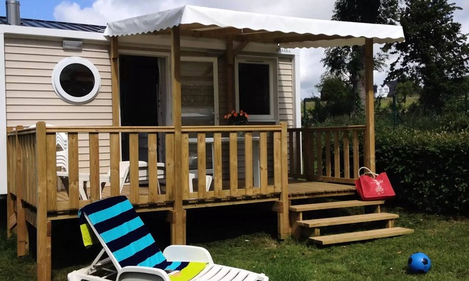 Vannes House | Oceanfront Retreat at Campsite Flower Le Conleau