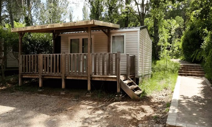 Villecroze House | Comfortable Camping Flower Les Cadenières with Spa & Kitchen