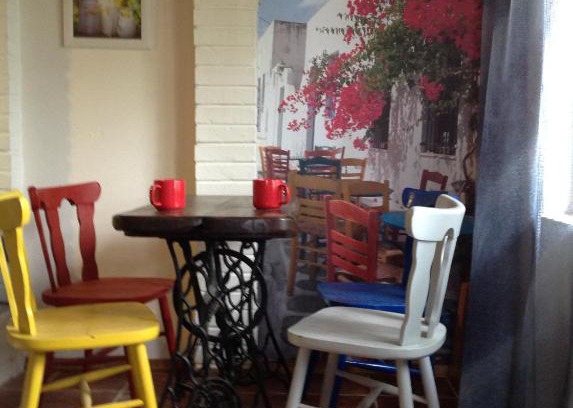 Volyn Oblast Apartment | Guest Rated 10/10 at Flower Street - Family-Friendly Stay