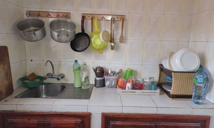 Ouakam Apartment | Cozy Oceanfront Room with Kitchen & Breakfast Included