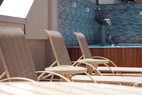 Lapa Hotel | Relax at Fluminense Hotel: Oceanfront Retreat with Pool