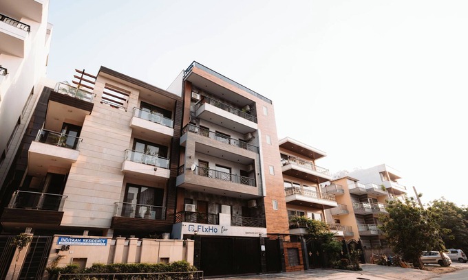 Gurugram Apartment | Explore FlxHo Duo-Golf Course Road: Family-Friendly Retreat