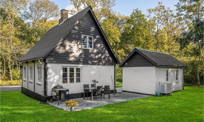 Gudhjem House | Family-Friendly Fodermesterhuset with Great Guest Ratings