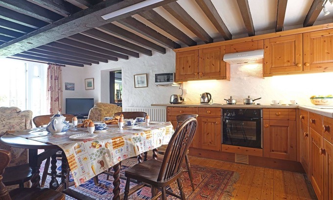 Llanfairpwllgwyngyll Cottage | Pet-Friendly Foel Stable Cottage with Family Amenities