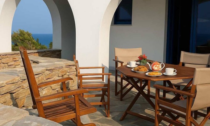 Ano Meria House | Charming Folegandros Home with Breathtaking Sunset Views