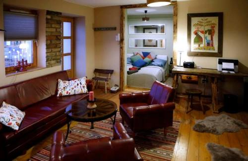 Kecskemet Apartment | Top-Rated FOLK in Old Town: Pet-Friendly & Family Amenities