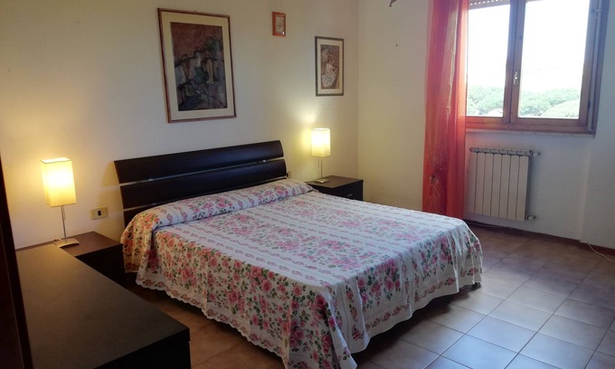 Follonica House | Follonica Retreat: Spacious Rooms with Ocean Views & Pool