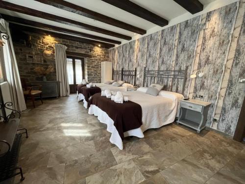 Labuerda House | Fonda Carrera: Oceanfront Bliss with a 9.2/10 Rating