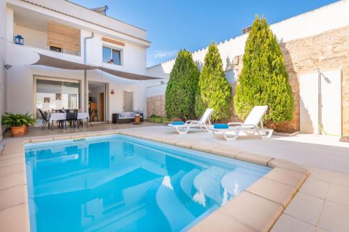 Muro Villa | Family-Friendly Foners Mallorquins with Pool - 4-Star Comfort