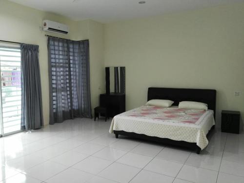 Taman Bersatu House | Child-Friendly Fong's Ipoh Simpang Pulai Homestay Awaits