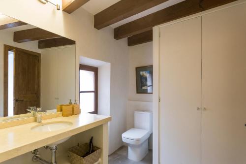 Deia House | Family-Friendly Retreat at Font Fresca House – Rated 8.8