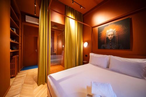 Guastalla House | Fontana 16 Rooms: Pet-Friendly Stay with Top Ratings