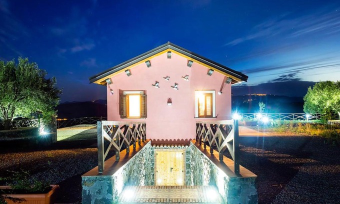 Santa Maria di Licodia Apartment | Discover Fontana del Cherubino with Oceanfront Views