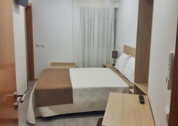 Arganil Bed & Breakfast | Discover Fonte d' Amandos: Family-Friendly with Top Ratings