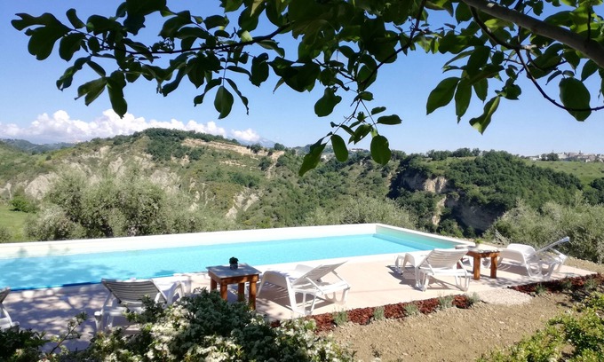 Montefino Apartment | Relax at Fonte Pecorale "il Pozzo" with Heated Pool Access