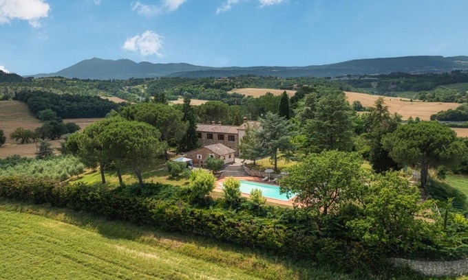 Chiusi Villa | Relaxing Oceanfront Escape at Fonte Pinella 8, Emma Villas