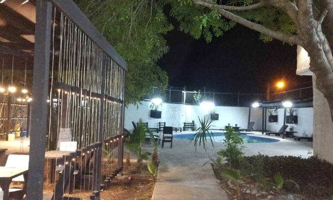 Salinas Victoria House | Comfortable Stay for Four with Kitchen Amenities