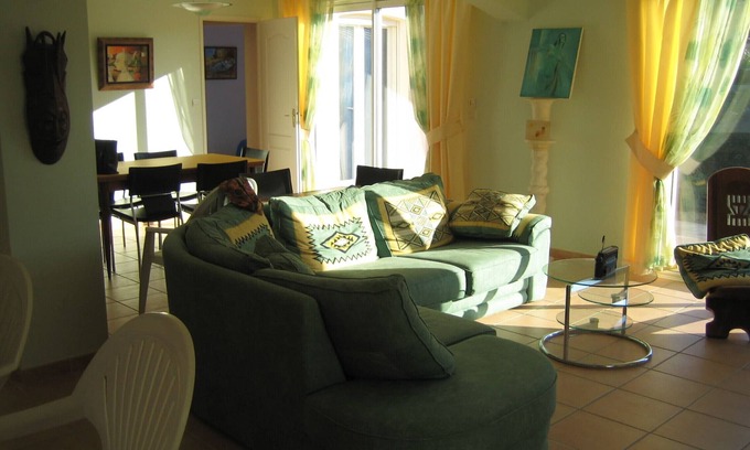 Sauvian House | Delightful Getaways Between Sea and Mountains - 9.6/10 Rating