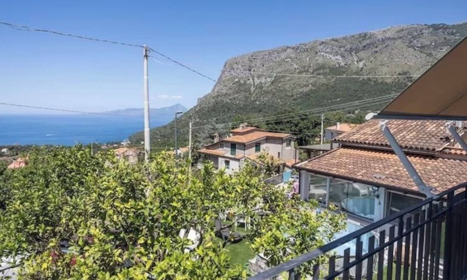 Maratea House | For rent 2 rooms located 5 minutes from the historic center and the first beach.