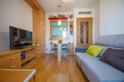 Rejas Apartment | Cozy and Tranquil Apartment Near CMP9 Airport - 9.3/10