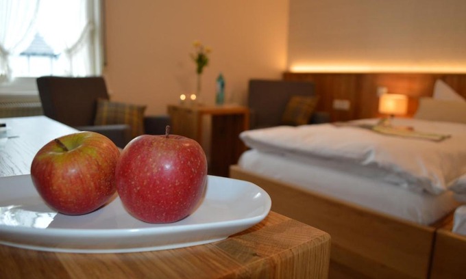 Eslohe House | Discover Forellenhof Poggel: Pet-Friendly Retreat with Breakfast