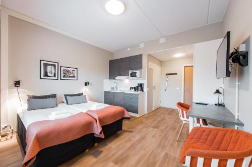 Lantinen District Apartment | Convenient Forenom Aparthotel Espoo Leppävaara for Families