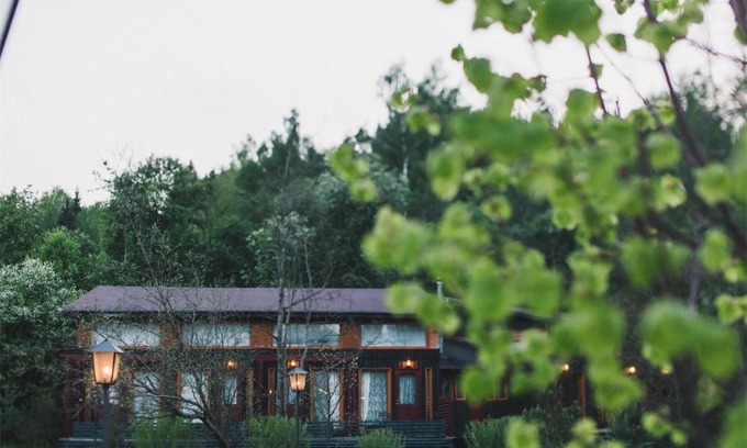 Ershov Apartment | Pet-Friendly Forest 5 Scandic Near SKOKOVO PARK