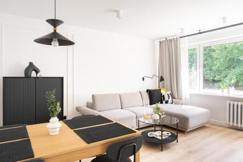 Chylonia Apartment | Top-Rated Forest Apartment in Gdynia - Family-Friendly Stay