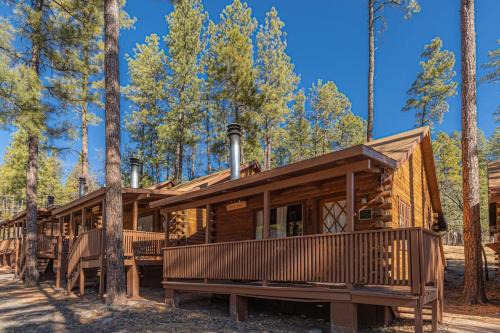 Christopher Creek House | Forest Cabin 2 Birds Nest - Guest Rated 9.6/10, Family-Friendly