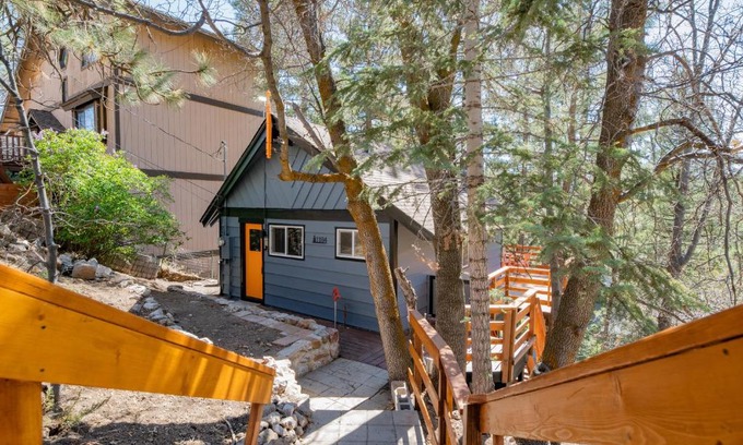 Fawnskin House | Escape to the Forest: Family-Friendly Retreat with 9/10 Rating