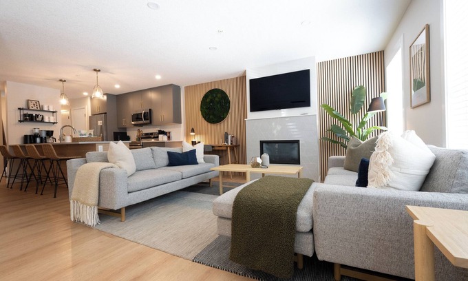 Canmore Condo | Forest Floor Retreat: 3B/2Ba, Breakfast & Kid-Friendly!