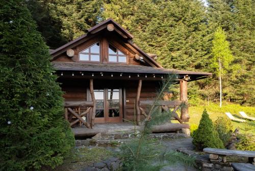 Skhidnytsya Ski Chalet | Forest House: Guest Rated 9.8 & Pet-Friendly Oasis
