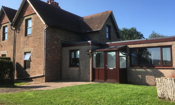 Mitcheldean House | Kid-Friendly Getaway at Forest of Dean Country Cottage