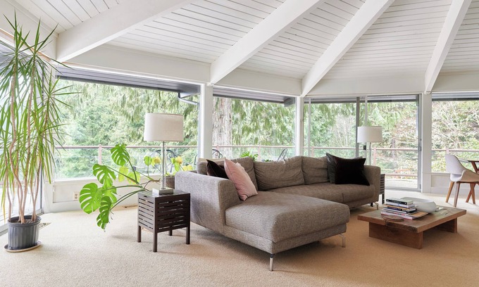Welches House | Forest retreat with epic views