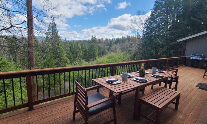 Glencoe House | Forest View Cabin: Family-Friendly Retreat with Lake Views